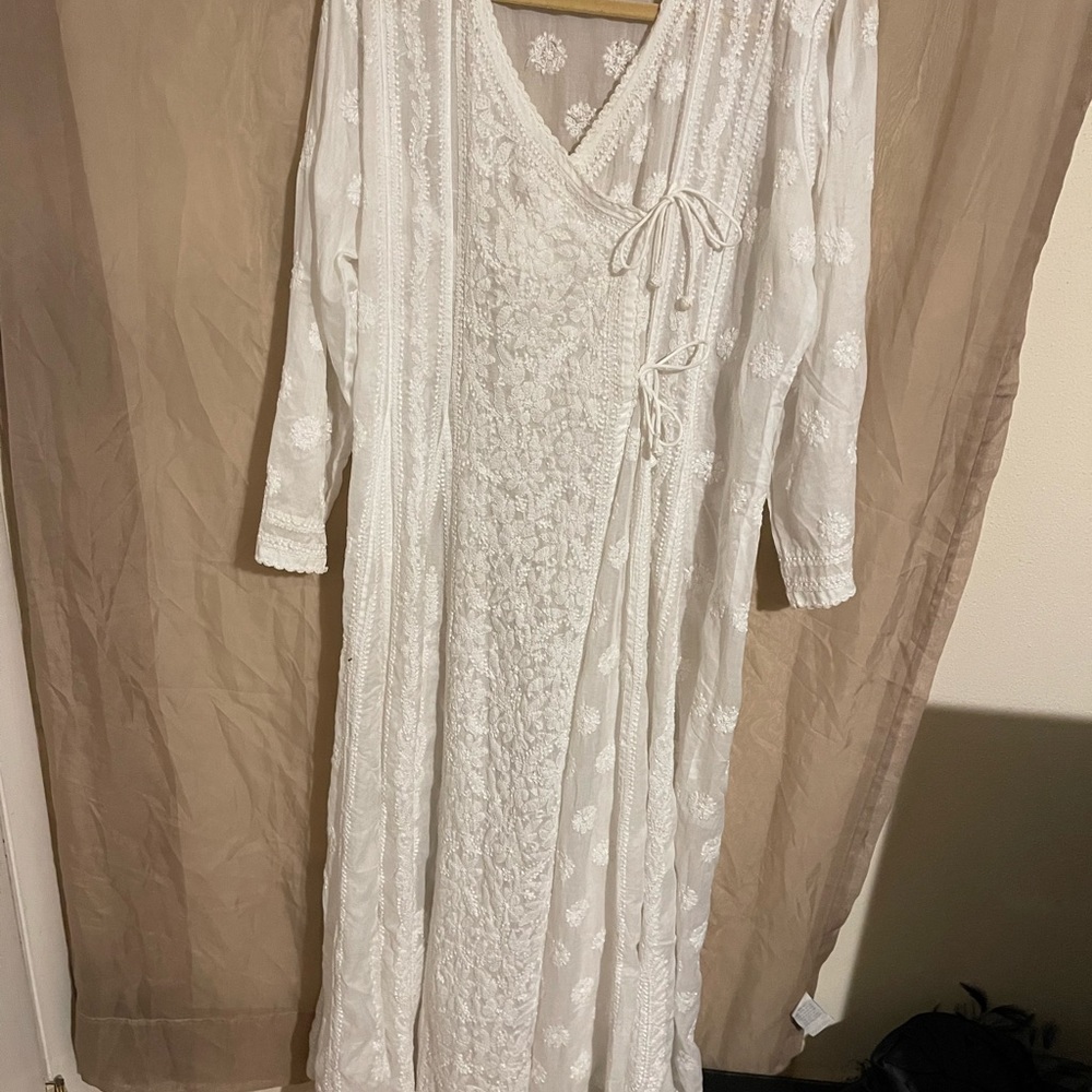Vintage White Embroidered Angarkha Long Curty, Modal Lucknow Chikankari Kurta.